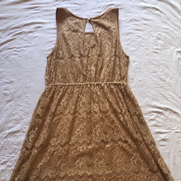 Champagne Lace Dress - Picture 2 of 3